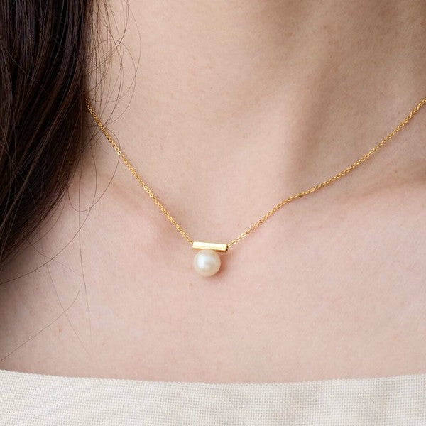 Pearl bar necklace styled, UNIQKY