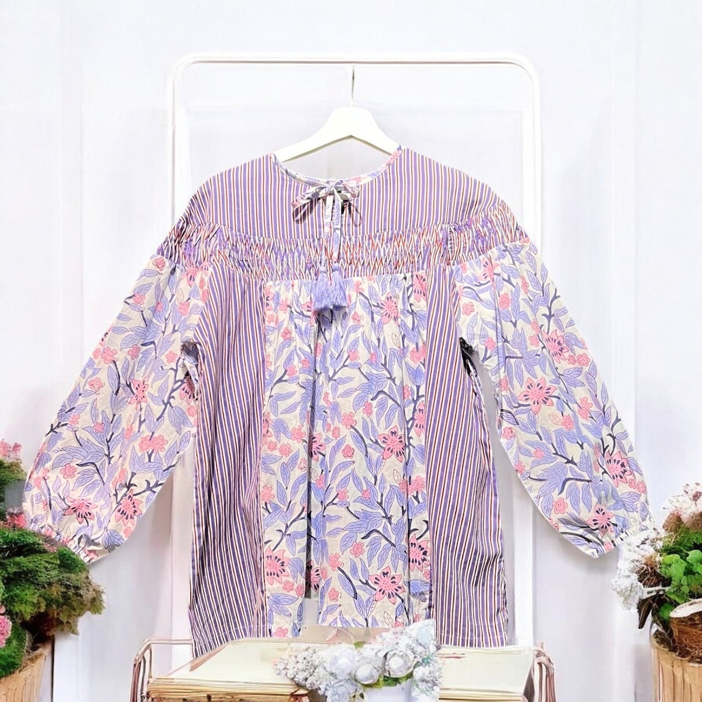 Floral cotton blouse voluminous sleeve, UNIQKY