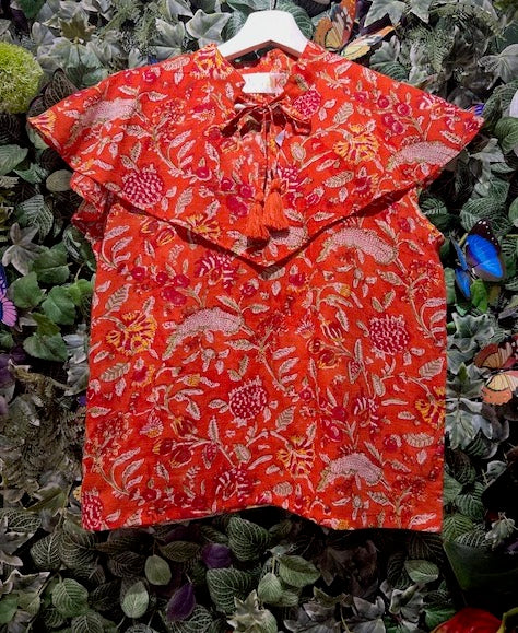 The Sleeveless Collar Blouse — Print