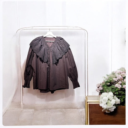 Collar-lace cotton blouse detail, UNIQKY